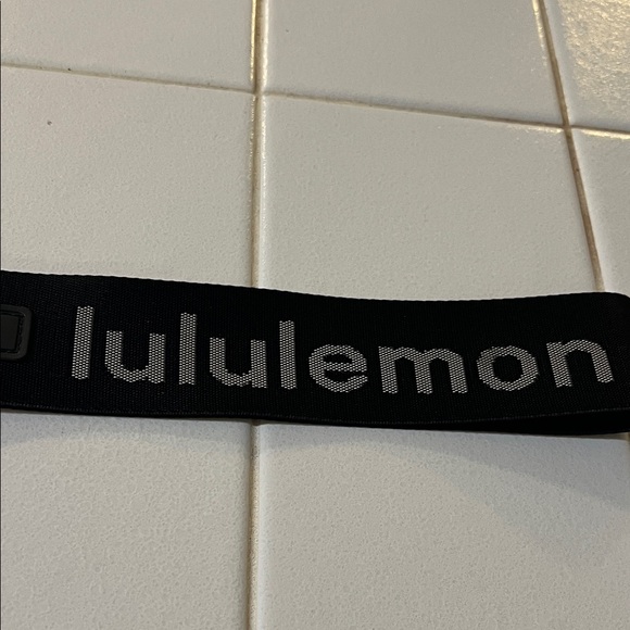 lululemon athletica Black and Gray Keychain - Picture 3 of 3